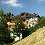 Schwarz Hotell 3*