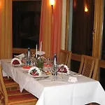 Hotell Schwarz Mehring (Bavaria)