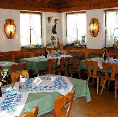 Hotel Schwarz Mehring (Bavaria)