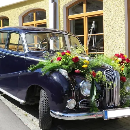 Schwarz Hotel 3*