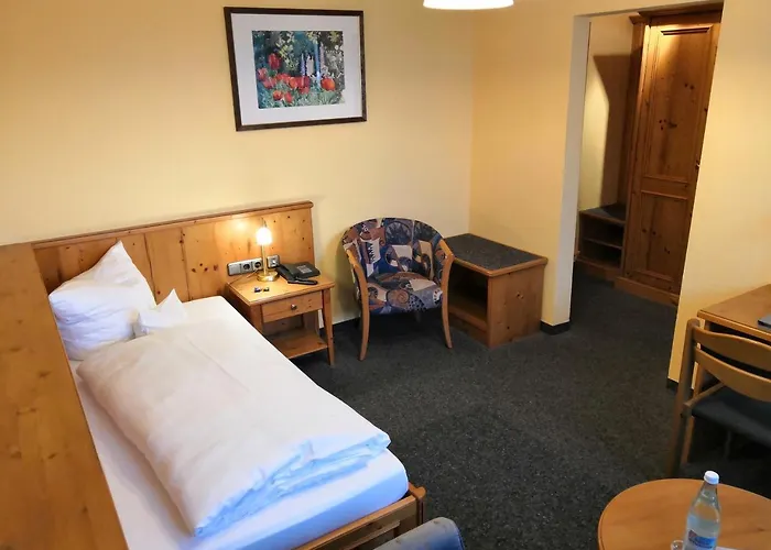 Schwarz Hotel 3*